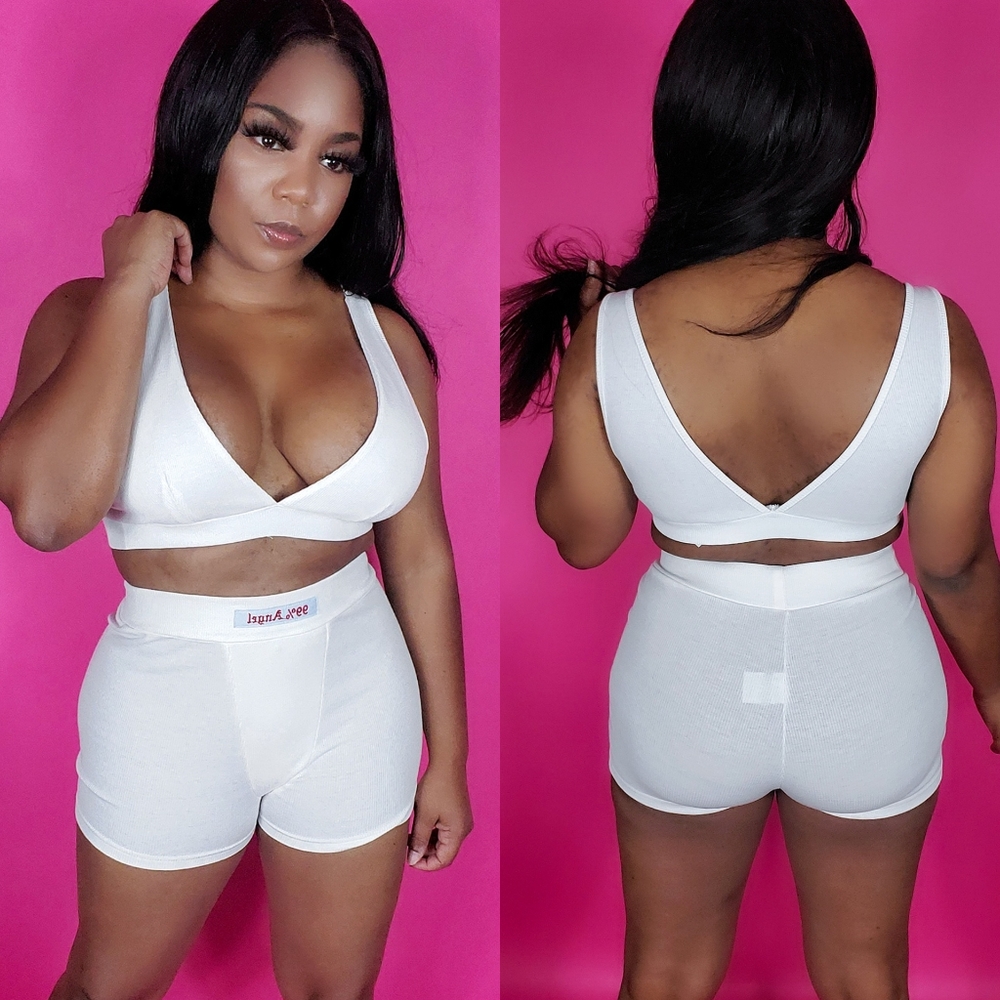 "Balboa" V-Neck Crop top